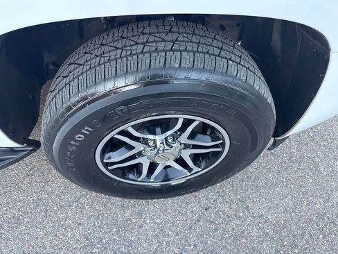 Used 2012 Chevrolet Tahoe LS image 19