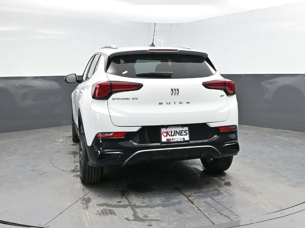 Used 2024 Buick Encore GX Sport Touring FWD image 6