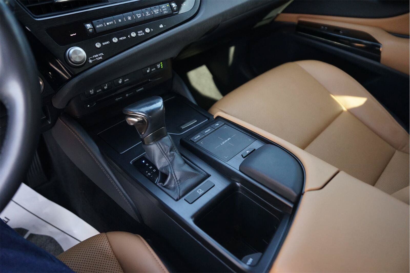 Used 2022 Lexus ES 350 w/ Premium Package FWD image 29