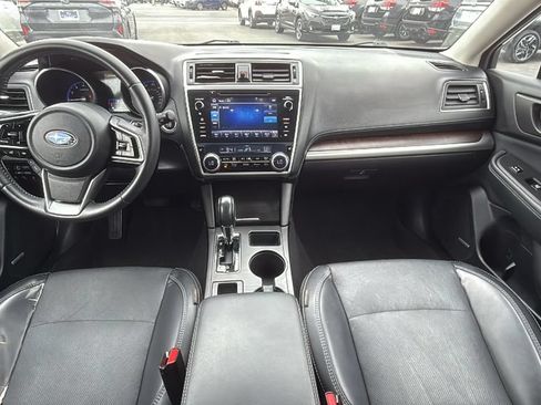 Used 2018 Subaru Outback 2.5i Limited AWD/4WD image 12