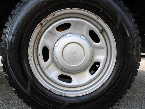 Used 2015 Ford F250 XL image 18