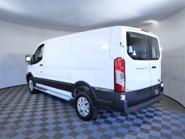 Certified 2025 Ford Transit 250 Low Roof w/ Exterior Upgrade Package RWD image 4