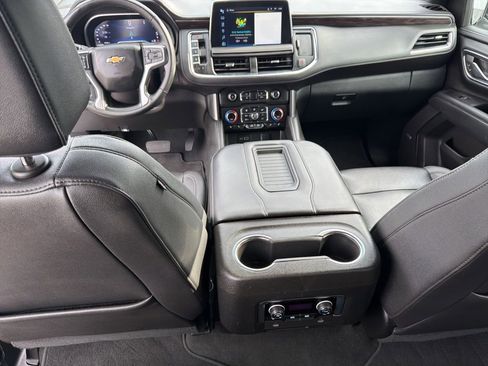 Used 2023 Chevrolet Tahoe LT w/ Luxury Package AWD/4WD image 18