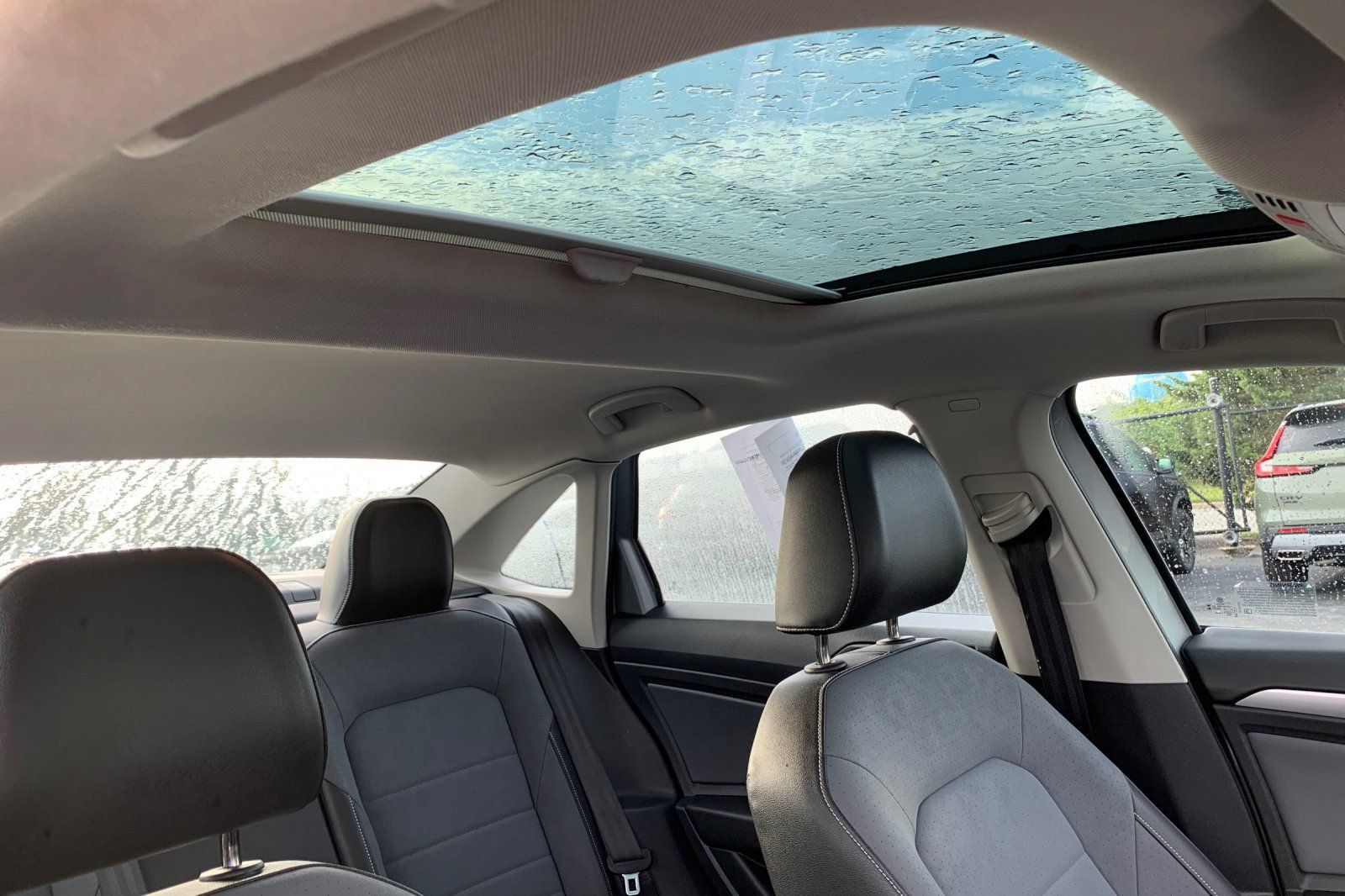 Used 2025 Volkswagen Jetta SE FWD image 20
