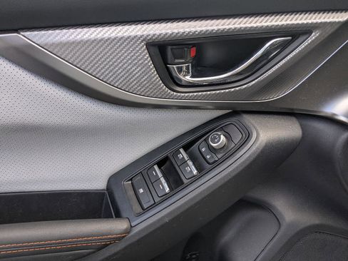 Used 2022 Subaru Crosstrek 2.5i Limited w/ Moonroof Package 2 image 18