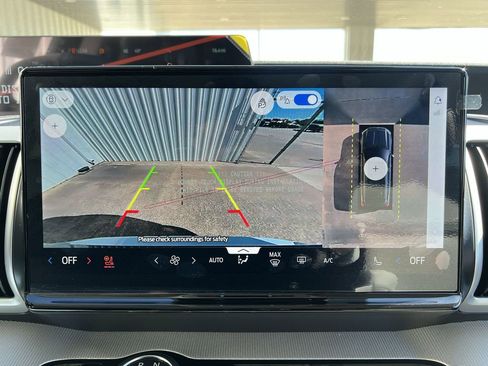 New 2026 Ford Expedition Active RWD image 17