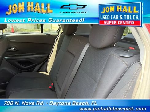 Used 2021 Chevrolet Trax LS w/ Tint and Cruise Package FWD image 17