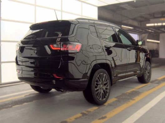 Used 2022 Jeep Compass High Altitude AWD/4WD image 3