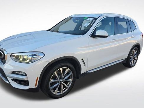 Used 2019 BMW X3 sDrive30i w/ Premium Package image 2