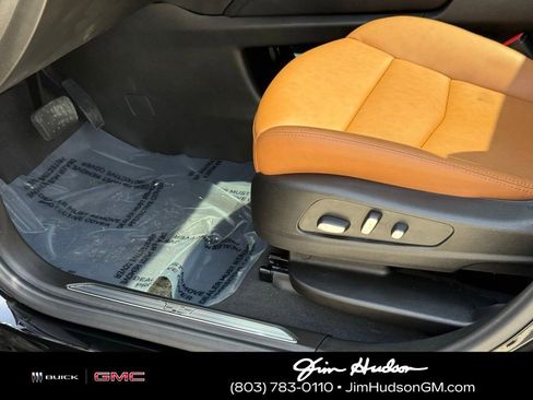 Certified 2025 Cadillac XT5 Premium Luxury image 24