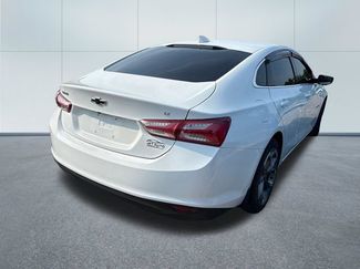 Used 2022 Chevrolet Malibu LT FWD video 4