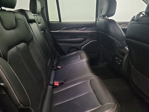 Used 2022 Jeep Grand Cherokee Limited 4xe image 19