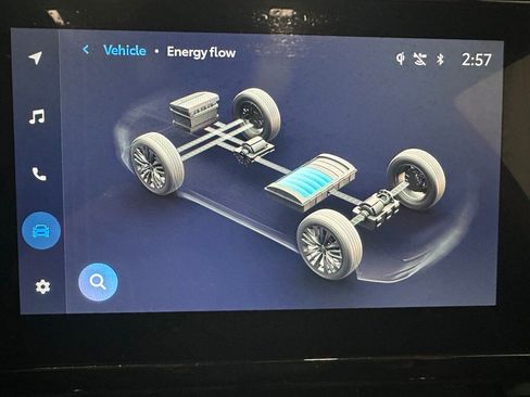 Used 2025 Toyota Corolla Cross AWD Hybrid image 32