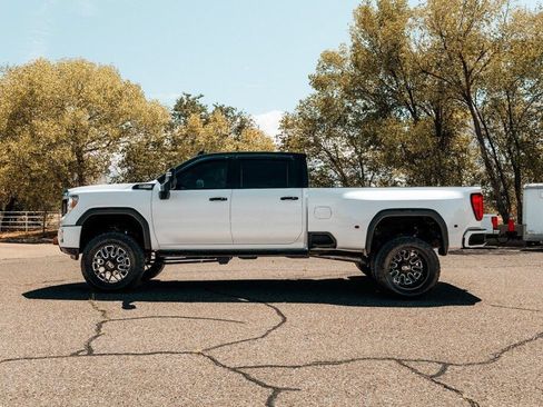 Used 2023 GMC Sierra 3500 Denali w/ Denali Ultimate Package AWD/4WD image 4