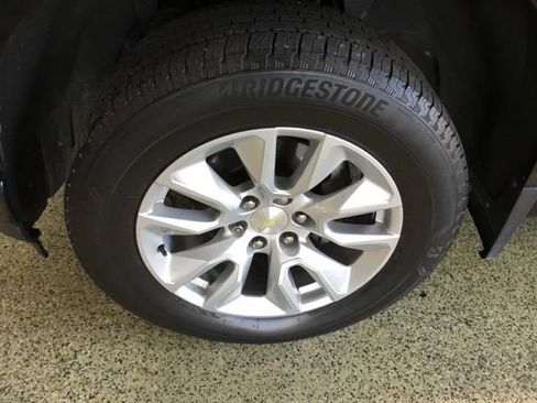 Used 2020 Chevrolet Silverado 1500 Custom w/ Custom Value Package image 10