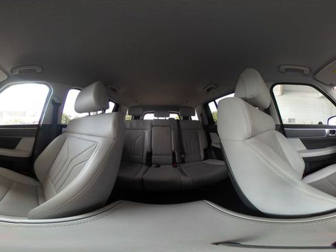 Used 2025 Hyundai Santa Fe SEL FWD image 45