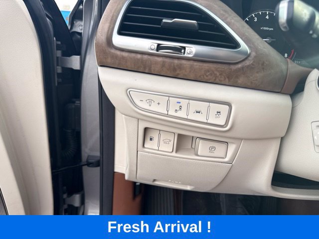 Used 2021 Genesis G90 3.3T Premium AWD/4WD image 9