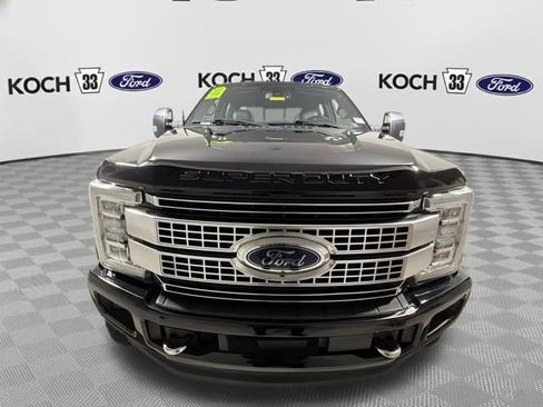 Used 2017 Ford F250 Platinum w/ Platinum Ultimate Package image 2