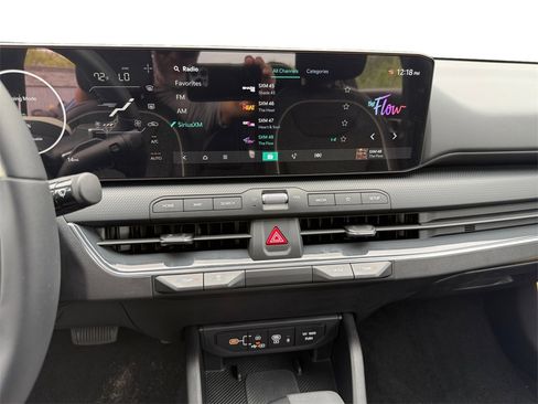 New 2025 Kia K4 GT-Line w/ GT-Line Sunroof Package image 14