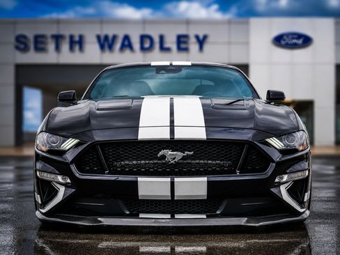 Used 2022 Ford Mustang GT Premium w/ GT Performance Package RWD image 2
