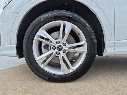 Certified 2024 Audi Q3 2.0T Premium w/ Convenience Package AWD/4WD image 22