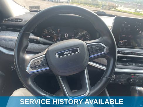 Used 2022 Jeep Compass Latitude w/ Convenience Group AWD/4WD image 3