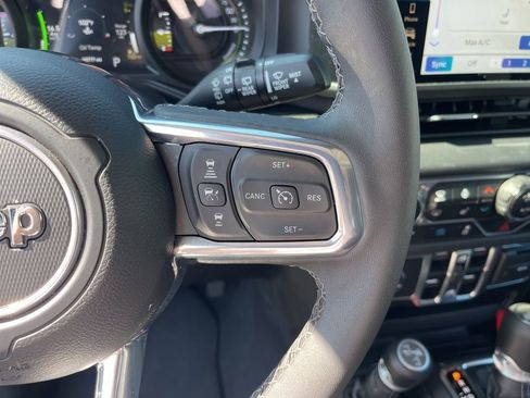 Certified 2025 Jeep Wrangler Unlimited Sahara image 16