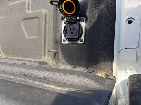 Used 2022 Chevrolet Silverado 1500 W/T w/ WT Value Package image 16