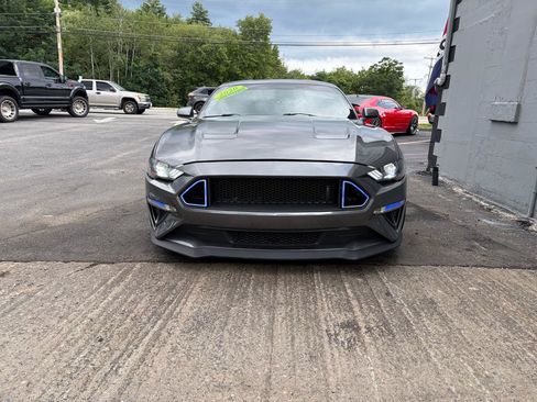 Used 2020 Ford Mustang GT RWD image 3