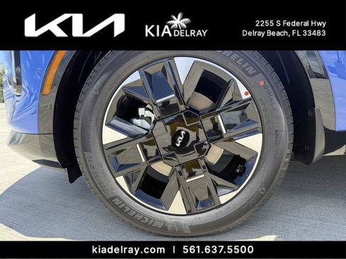 New 2026 Kia Sportage SX FWD image 33