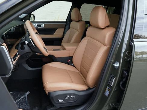 New 2026 Hyundai Santa Fe Limited FWD image 9