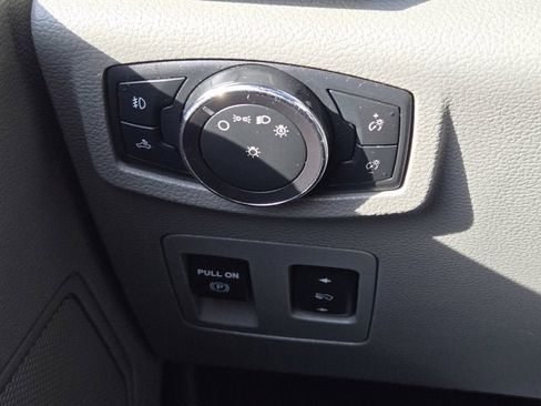 Used 2015 Ford F150 XLT w/ Equipment Group 301A Mid image 17