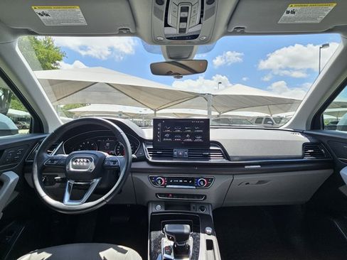Certified 2022 Audi Q5 2.0T Premium w/ Convenience Package AWD/4WD image 18