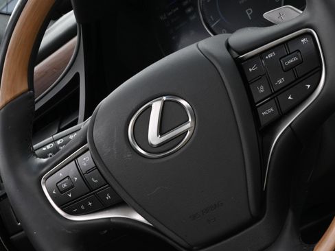 Used 2025 Lexus ES 350 Ultra Luxury w/ Accessory Package (Z2) FWD image 24