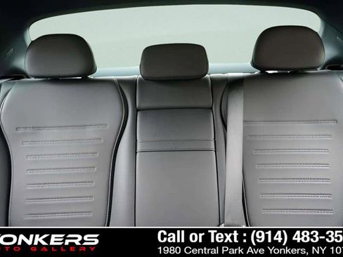 Used 2024 Mercedes-Benz C 300 4MATIC Sedan image 33