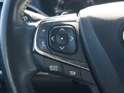 Used 2015 Toyota Avalon XLE Touring image 10