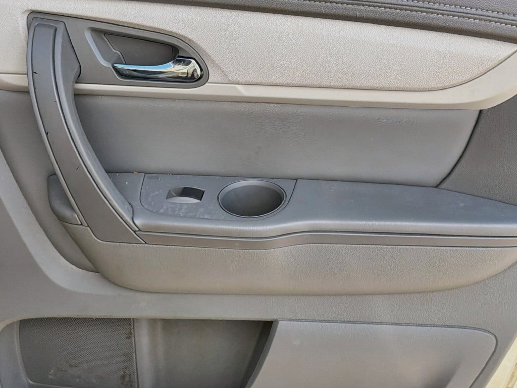 Used 2016 Chevrolet Traverse LT FWD image 31