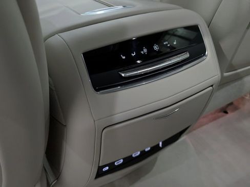 Certified 2024 Cadillac Escalade ESV Sport Platinum w/ LPO, ONYX Package image 27