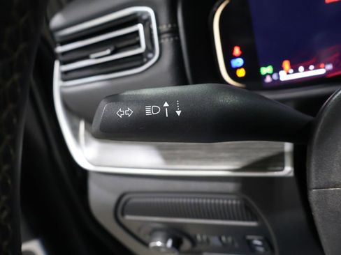 Certified 2024 Jeep Wagoneer Series II image 37