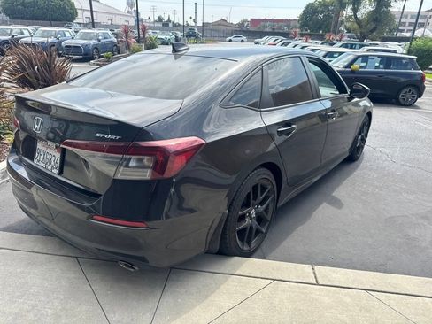 Used 2025 Honda Civic Sport image 5