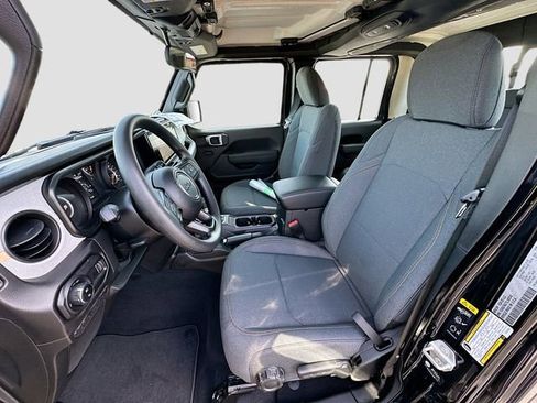 New 2026 Jeep Gladiator Sport image 14