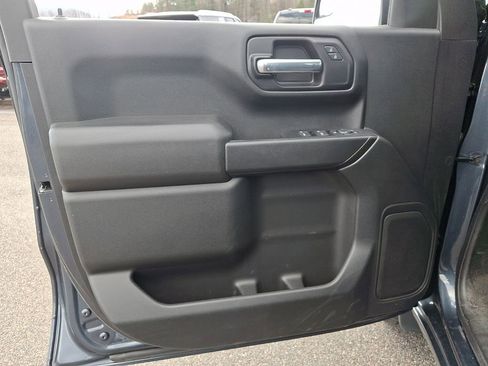 Used 2021 Chevrolet Silverado 1500 Custom image 12
