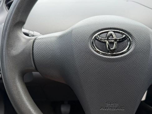 Used 2008 Toyota Yaris S FWD image 18