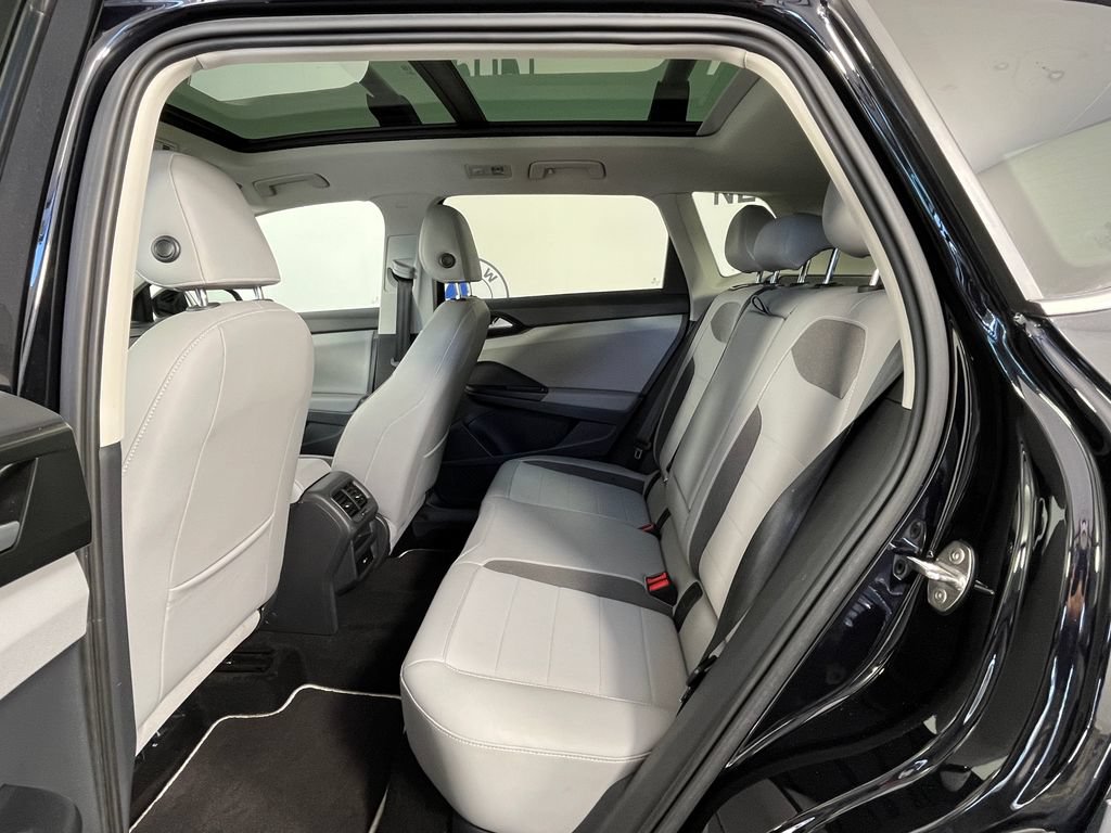 Used 2023 Volkswagen Taos SE AWD/4WD image 22