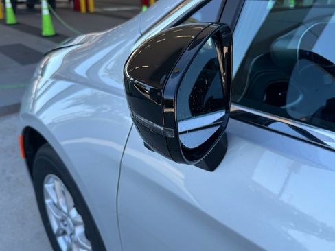 New 2026 Chrysler Pacifica Select image 30