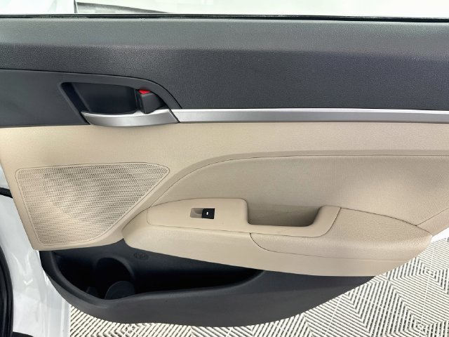 Used 2018 Hyundai Elantra SEL FWD image 23