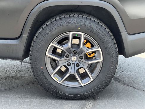 Used 2022 Rivian R1T Adventure AWD/4WD image 14