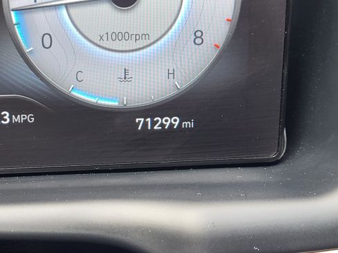 Used 2022 Hyundai Tucson Limited AWD/4WD image 18
