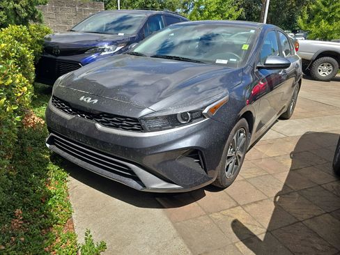 Used 2024 Kia Forte LXS FWD image 2
