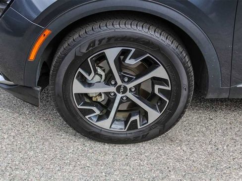 Used 2023 Kia Sportage EX w/ EX Premium Package image 9